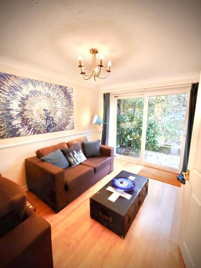 St Anne'S Serviced Accommodation - Bicester Oxfordshire Bagian luar foto