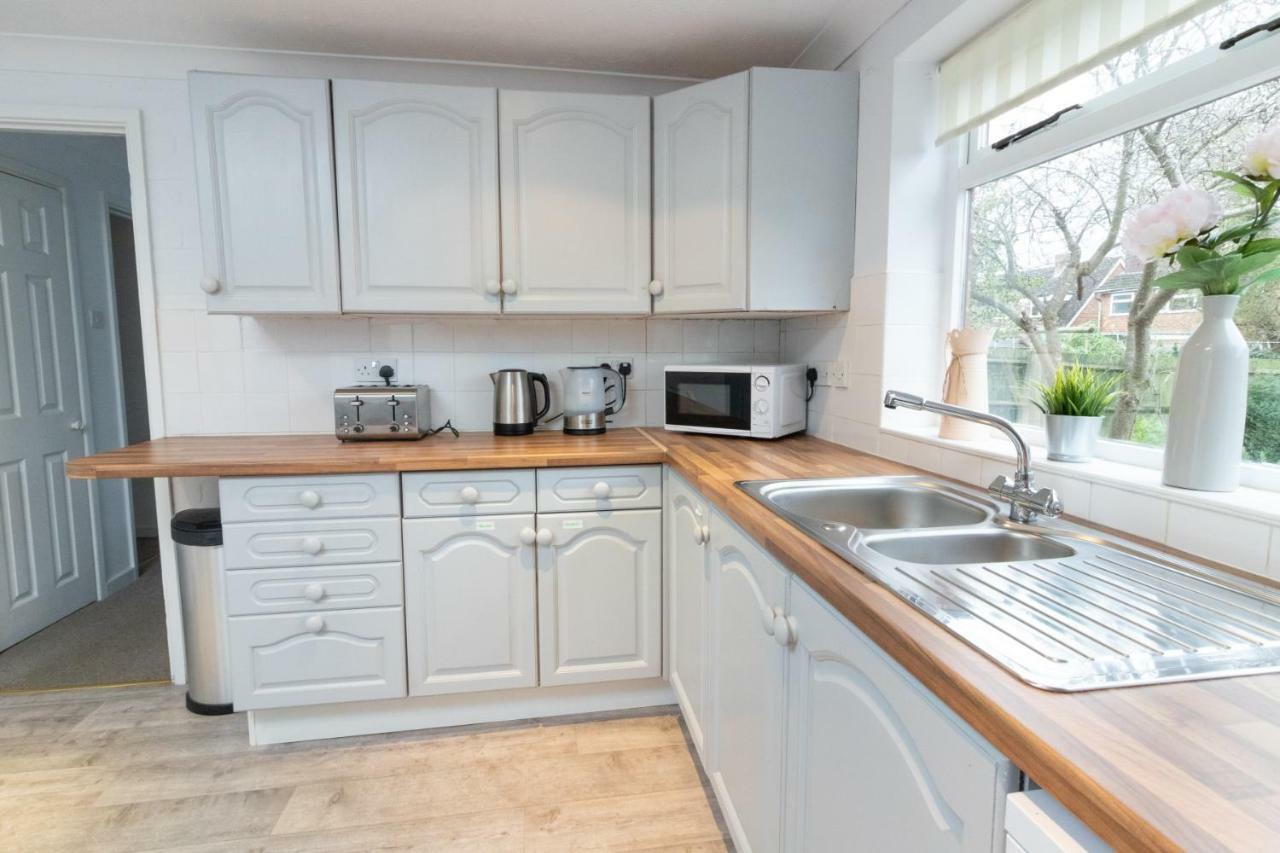 St Anne'S Serviced Accommodation - Bicester Oxfordshire Bagian luar foto