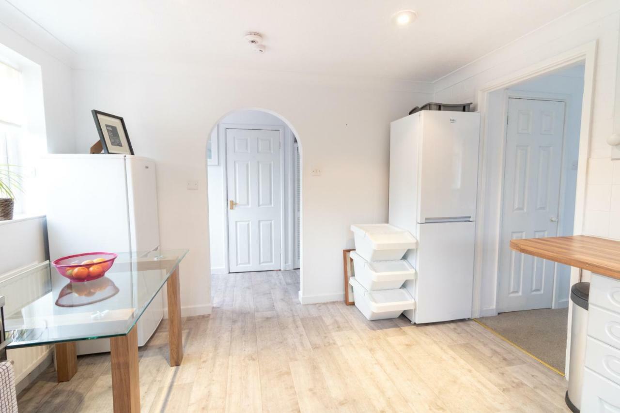 St Anne'S Serviced Accommodation - Bicester Oxfordshire Bagian luar foto