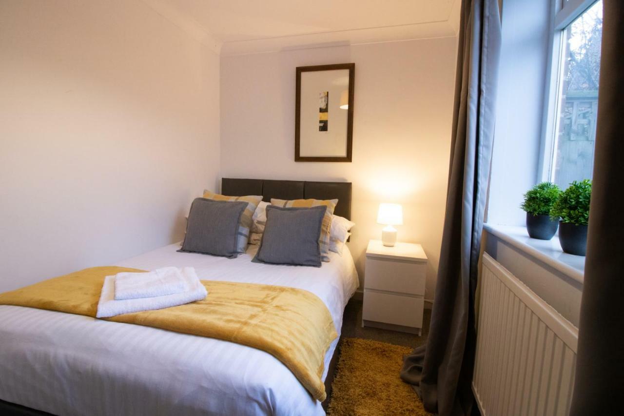 St Anne'S Serviced Accommodation - Bicester Oxfordshire Bagian luar foto