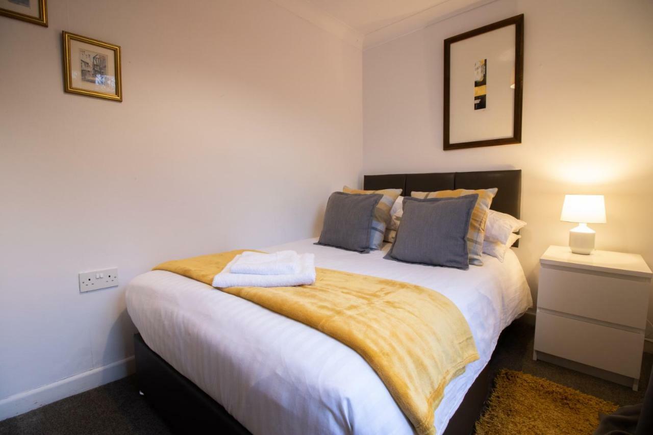 St Anne'S Serviced Accommodation - Bicester Oxfordshire Bagian luar foto
